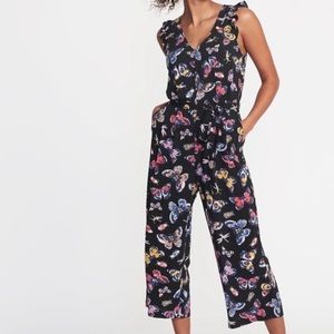 OLD NAVY Cropped butterfly print jumpsuit with flutter sleeves and pockets, Sz S